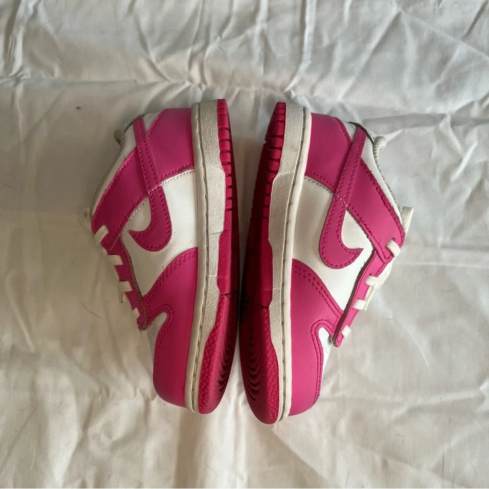 Nike Dunk Lows Toddler Pink and White size 9c